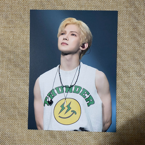 ATEEZ [ 2022 World Tour The Fellowship Beginning of the End Seoul ] / New / Gift