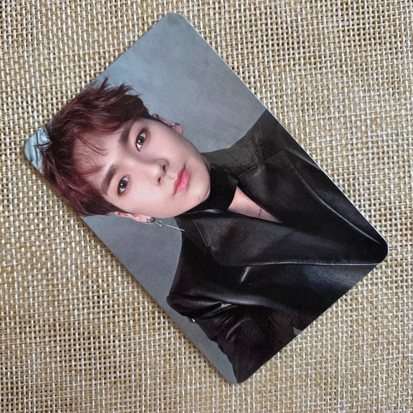 NU'EST ARON #4 [ Happily Ever After ] Official Photocard / New, Rare / Gift