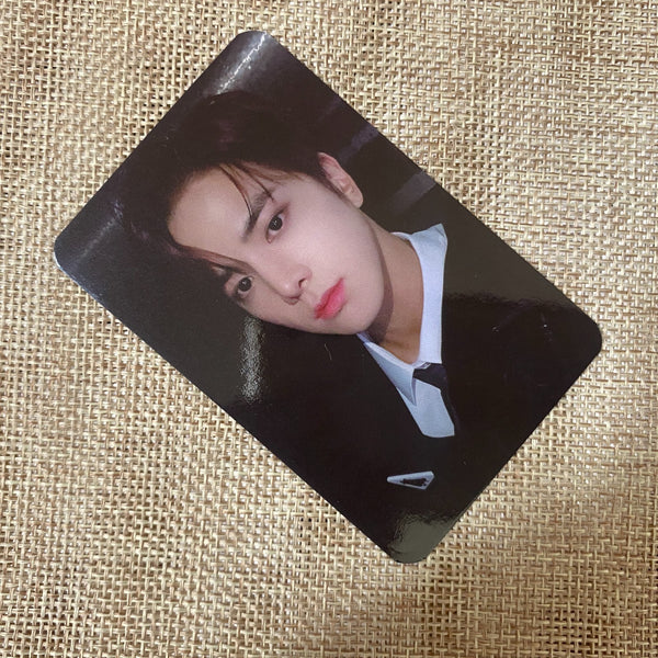 THE BOYZ YOUNGHOON [ The Stealer Chase ] Official Photocard, Trick / New / Gift