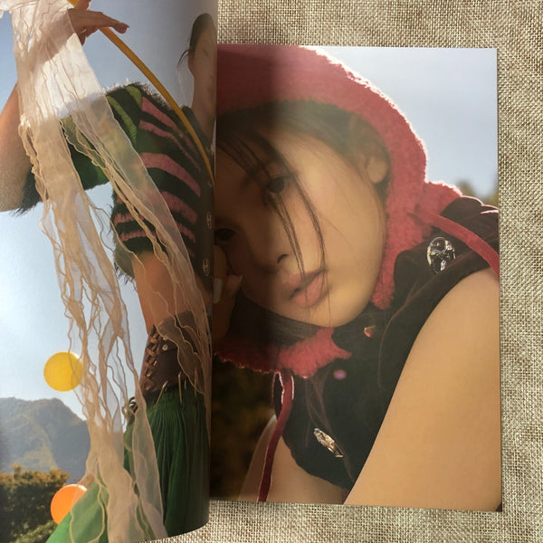 NMIXX [EXPERGO] Official Photobook + CD + Lyrics, 1st EP B Ver / No PC / Gift