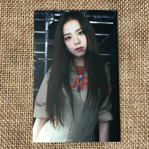 BLACKPINK JISOO #4 [2019 Concert PRIVATE STAGE Chapter 1] Official Photocard /+G