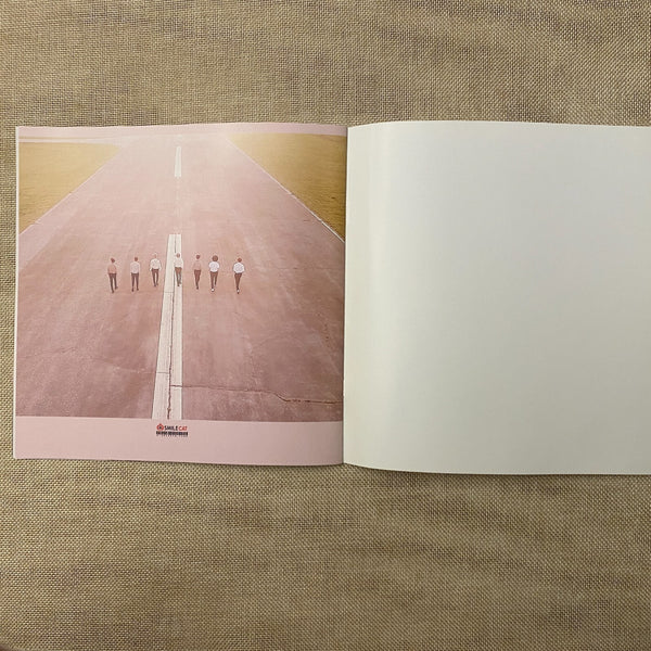 BTS GROUP [ SMILECAT Exhibition ] Mini Photobook, 14 pg / New, Rare / Gift