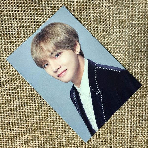 BTS V 2/6 [ The Wings Tour Final Concert ] Official Mini Photocard / New / Gift