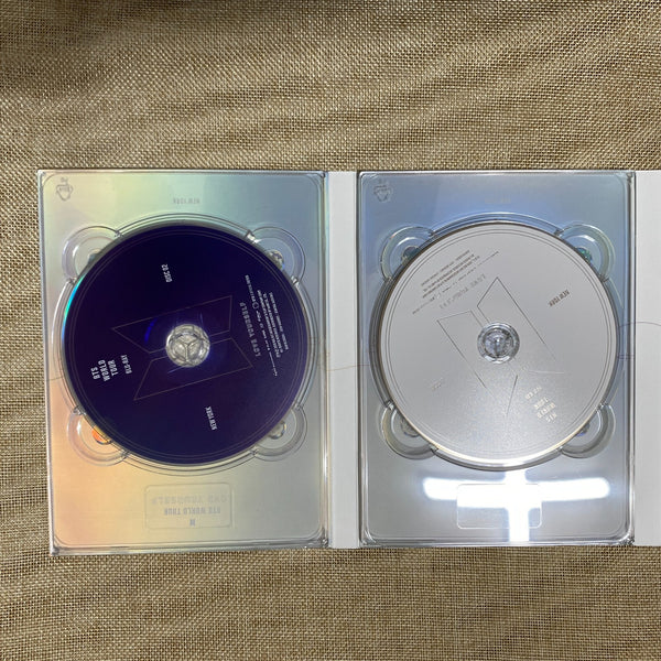 BTS [Love Yourself NEW YORK] Official Blu-Ray / Photobook + 2 Disc, No PC / Gift