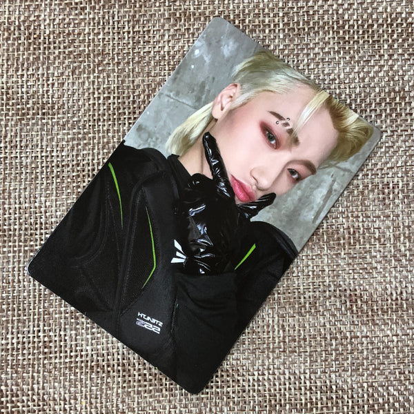 ATEEZ SAN [ THE WORLD EP.1 : MOVEMENT ] Official Photocard, Z Ver. / New / Gift