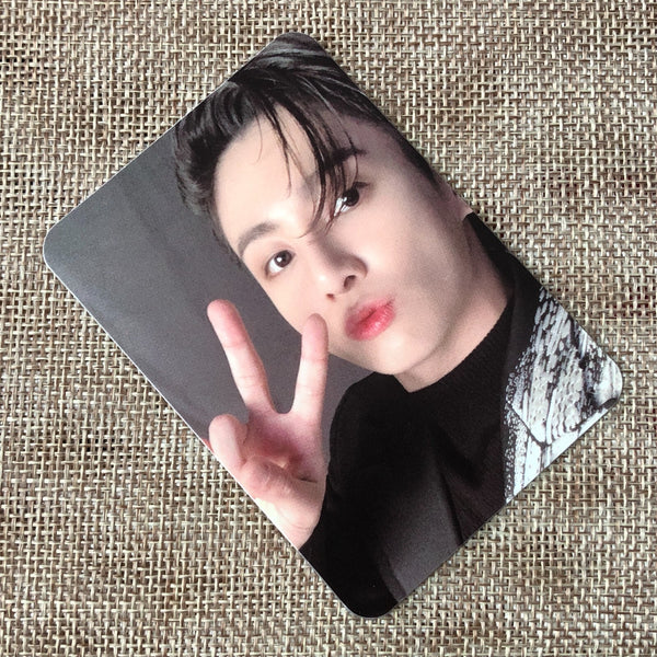 BTS JUNGKOOK [ DICON BTS goes on Deluxe Ver. ] Official Photocard / New / Gift