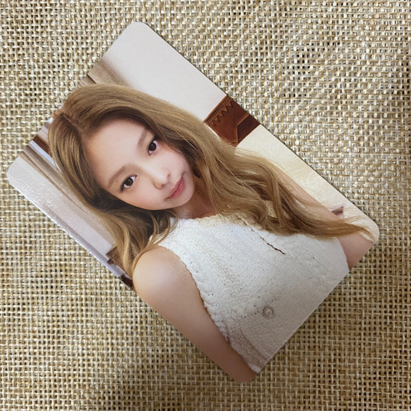 BLACKPINK JENNIE [Born Pink] Official Photocard, Box Set Ver. / New, Rare / Gift