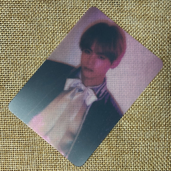 BTS V [ The Wings Tour Essay Book ] Official Photocard / New, Rare / Gift
