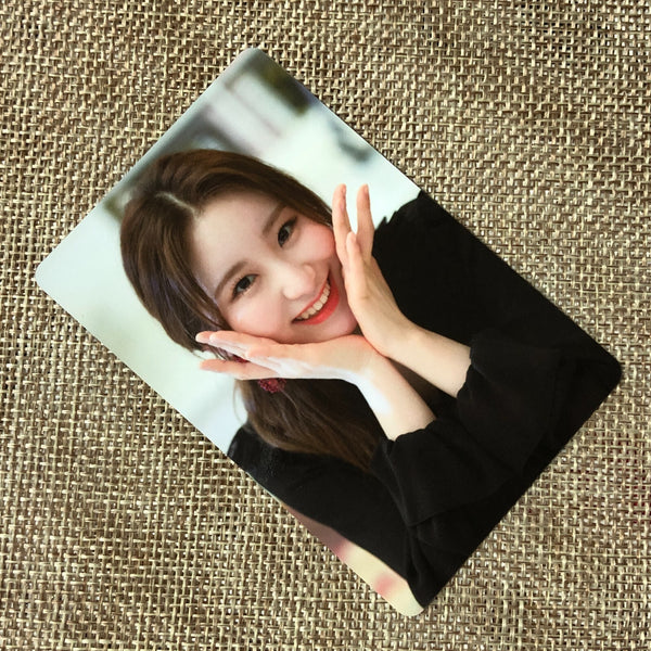 IZ*ONE CHAEYEON #2 [1st Concert EYES ON ME in Seoul] Official Photocard / Gift