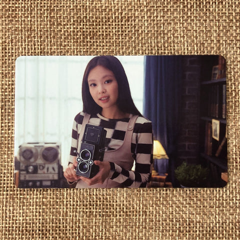 BLACKPINK JENNIE [THE GAME The Girls] Official Photocard, Stella Ver. / Gift