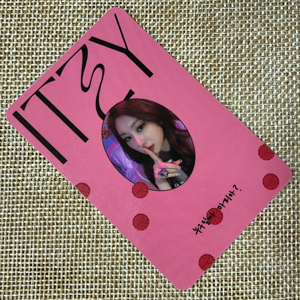 ITZY CHAERYEONG #5 [ GUESS WHO ] Official Special Photocard / New / Gift
