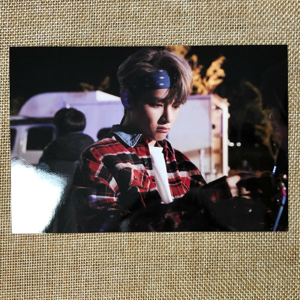 BTS V TAEHYUNG #21 [Oh, always Exhibition] Official Live Photo Set of 2 / Gift