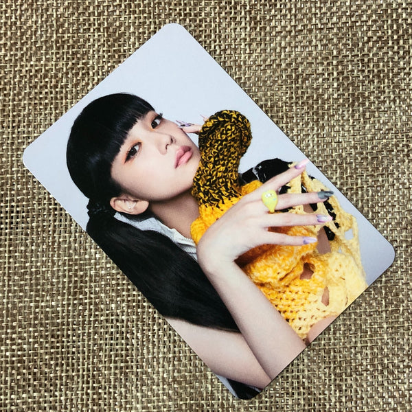 BLACKPINK JISOO [Born Pink MD Pop-Up Store Deco Kit] Official Photocard / Gift