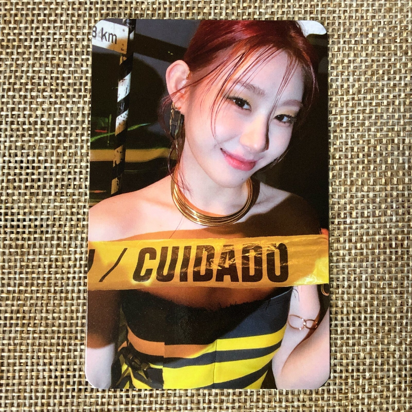 ITZY CHAERYEONG #4 [ GUESS WHO ] Official Special Photocard / New / Gift