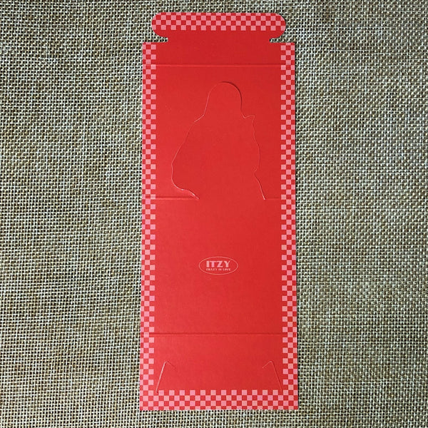 ITZY YUNA [CRAZY IN LOVE] Official Standing Card Photocard, 1st Album / Gift
