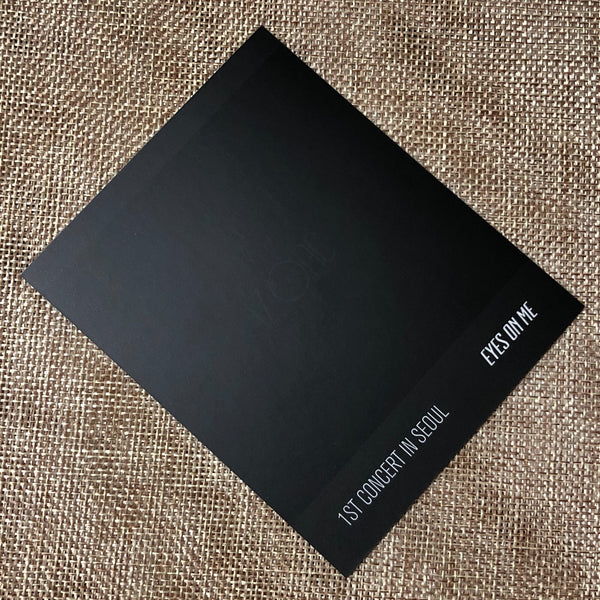 IZ*ONE SAKURA #1 [1st Concert EYES ON ME in Seoul] Official Photocard / Gift