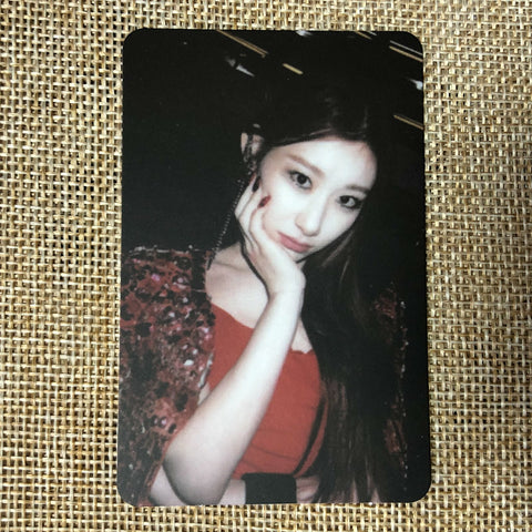 ITZY CHAERYEONG [ GUESS WHO ] Official Limited Photocard / New / Gift