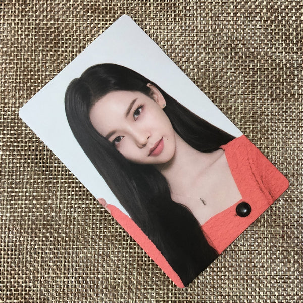 AESPA KARINA [ MEDIHEAL ] Official Photocard, SM TOWN / New / Gift