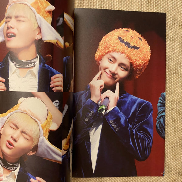 BTS V [INTO THE NEVERLAND Exhibition Photobook] TAETAELAND 144pg, 21x29 cm /+G