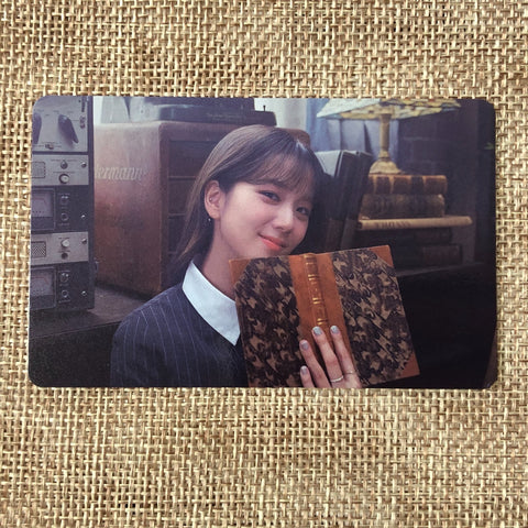 BLACKPINK JISOO [THE GAME The Girls] Official Photocard, Stella Ver. / Gift