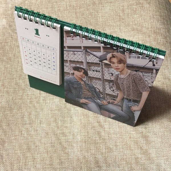 BTS [ 2021 Season's Greetings ] Official Desk Calendar / New / Gift