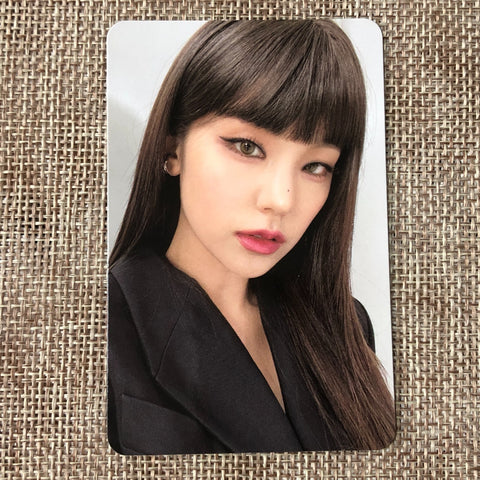 ITZY YEJI #2 [ CHESHIRE ] Official Photocard / New / Gift