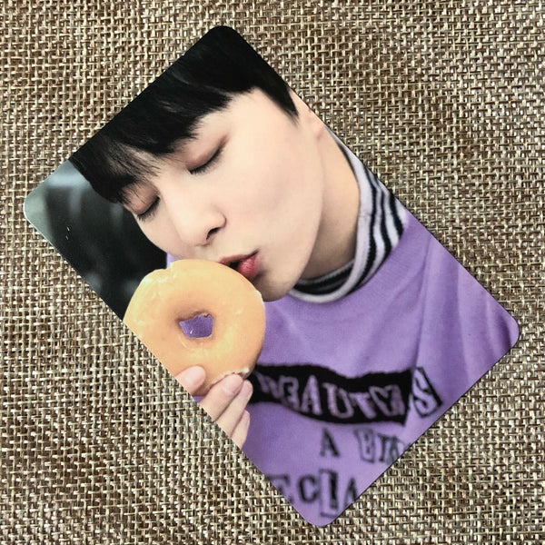 EXO XIUMIN [2017 Winter Special Universe] Official Photocard / New, Rare / Gift