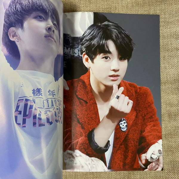 BTS JUNGKOOK [ Mid Summer Night Exhibition Photobook ] 46 pg, 19x27 cm / New /+G