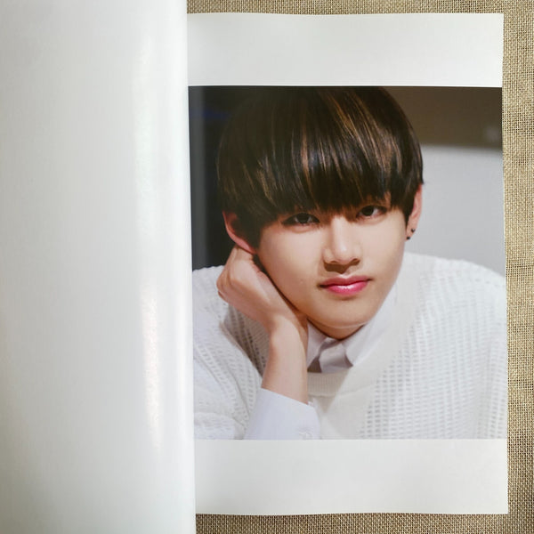 BTS V [ Real Exhibition Photobook VTAC ] 54 pg, 19x21 cm / New, Rare / Gift