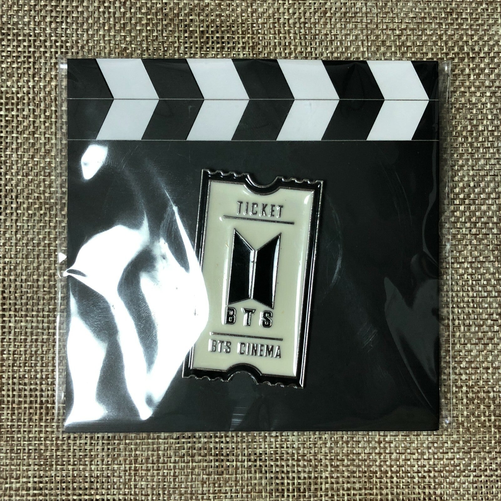 BTS [ Fanclub ARMY 6th Membership Kit ] Official Badge / New / Gift