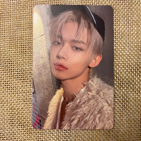 TXT YEONJUN [MINISODE 2 : Thursday's Child] Official Photocard, Mess Ver / Gift