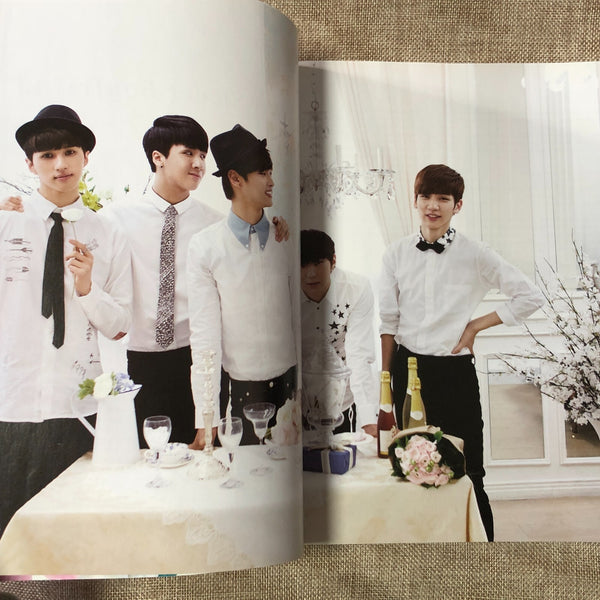 BTS VIXX GIRL'S DAY [ 10+STAR 10ASIA Magazine ] / Good Condition / Gift