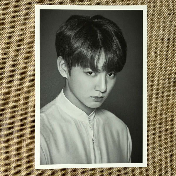 BTS JUNGKOOK [The Wings Tour Final] Official Face Photo Collection Set / Gift