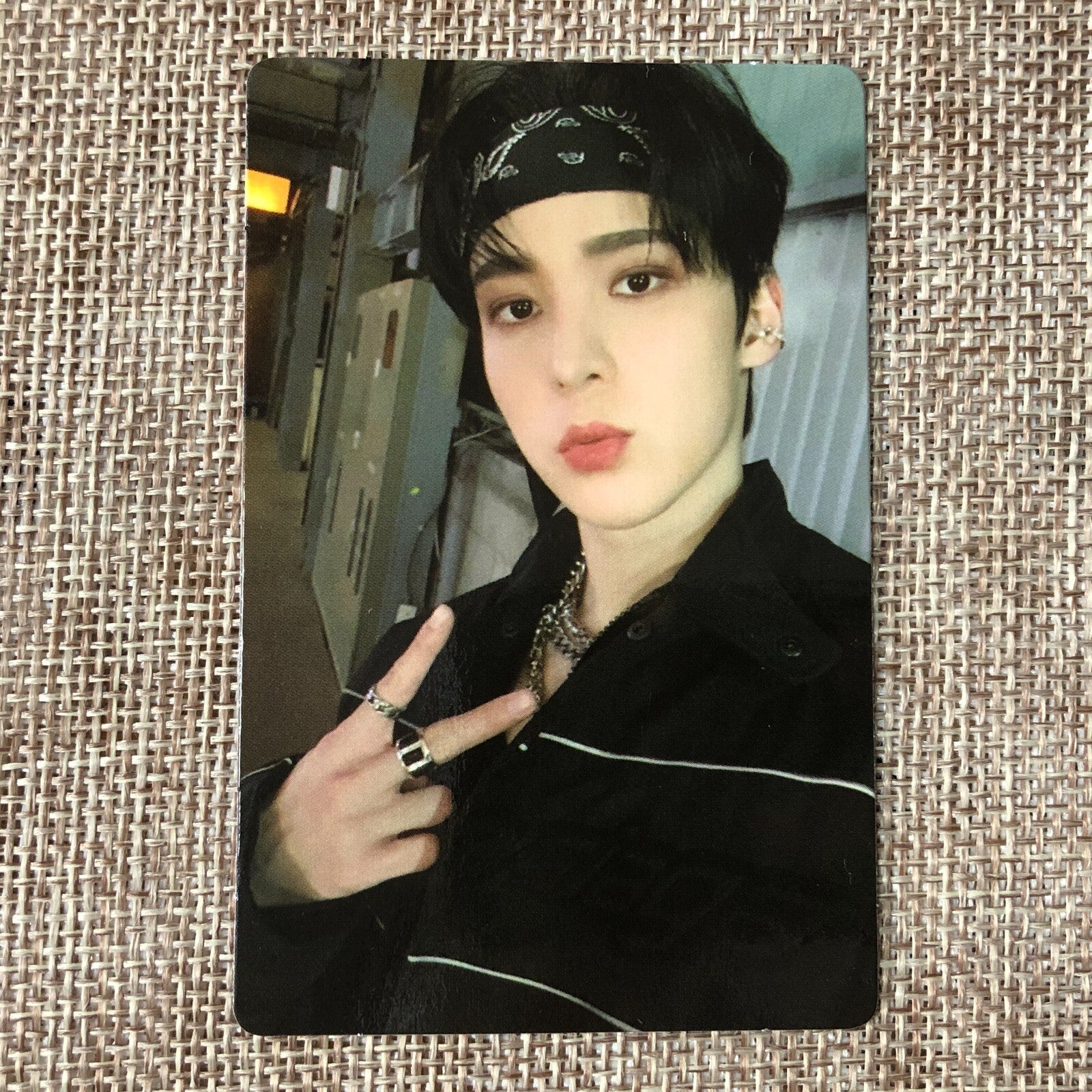 ATEEZ YUNHO [THE WORLD EP.1 : MOVEMENT] Official Photocard, Z Ver. / New / Gift