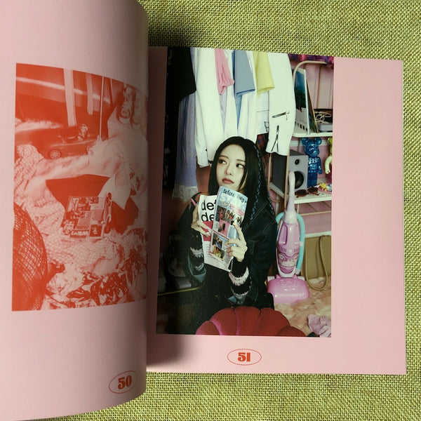 ITZY YUNA [CRAZY IN LOVE] Official Photobook + Poster +Sticker Set / New / Gift