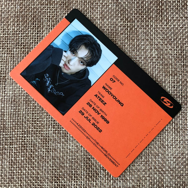 ATEEZ WOOYOUNG [THE WORLD EP.1 : MOVEMENT] Official ID Photocard, Z Ver. / Gift
