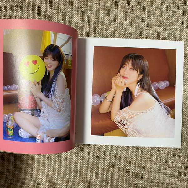 WEKI MEKI All Member SIGNED Promo Album Autographed Full Set [ WEEK END ] +Gift