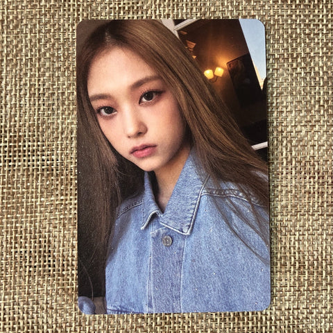 NEWJEANS HAERIN #5 [ 1st EP NEWJEANS ] Official Photocard, Bluebook / New / Gift