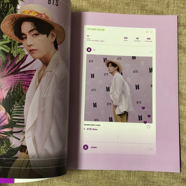 BTS GROUP [ 2022 Season's Greetings ] Official Photobook / New / Gift