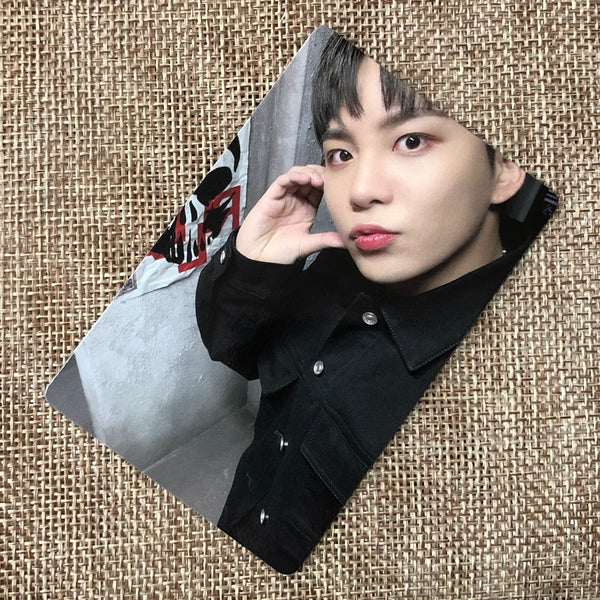 ATEEZ JONGHO [THE WORLD EP.1 : MOVEMENT] Official Photocard, A Ver. / New / Gift