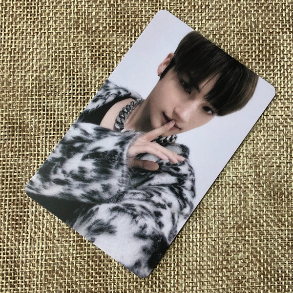 TXT HUENINGKAI [Minisode 2 Thursday's Child Soundwave] Official Photocard / Gift