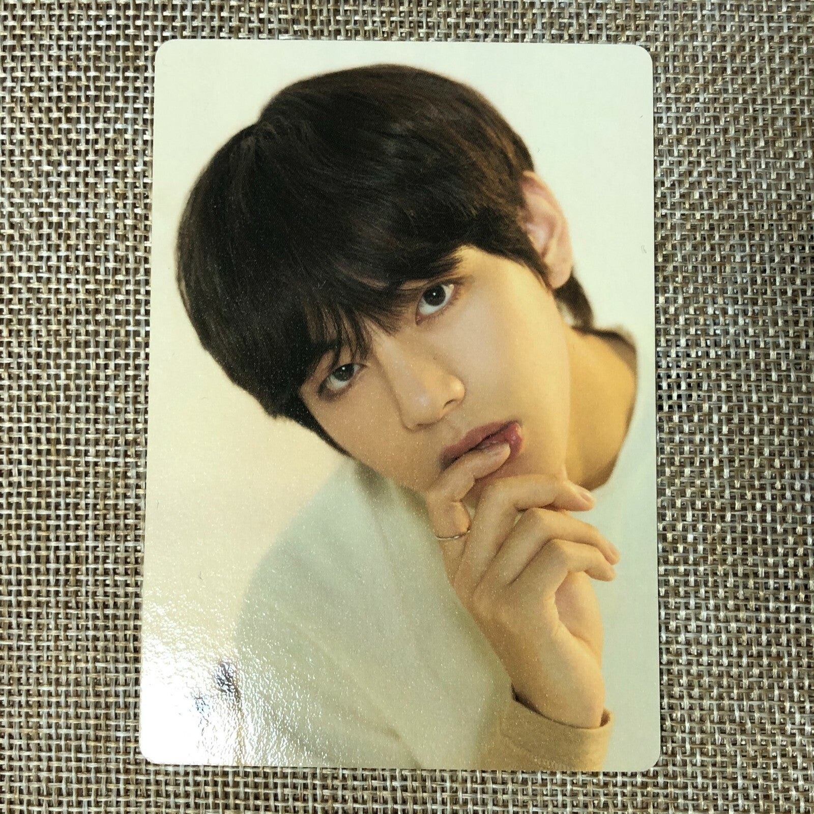 BTS V 4/8 [ Love Yourself World Tour ] Official Mini Photocard / New / Gift