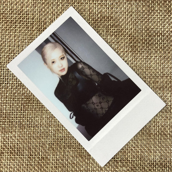 BLACKPINK ROSE [Born Pink] Official Instant Film Photocard, Grey Ver. / Gift