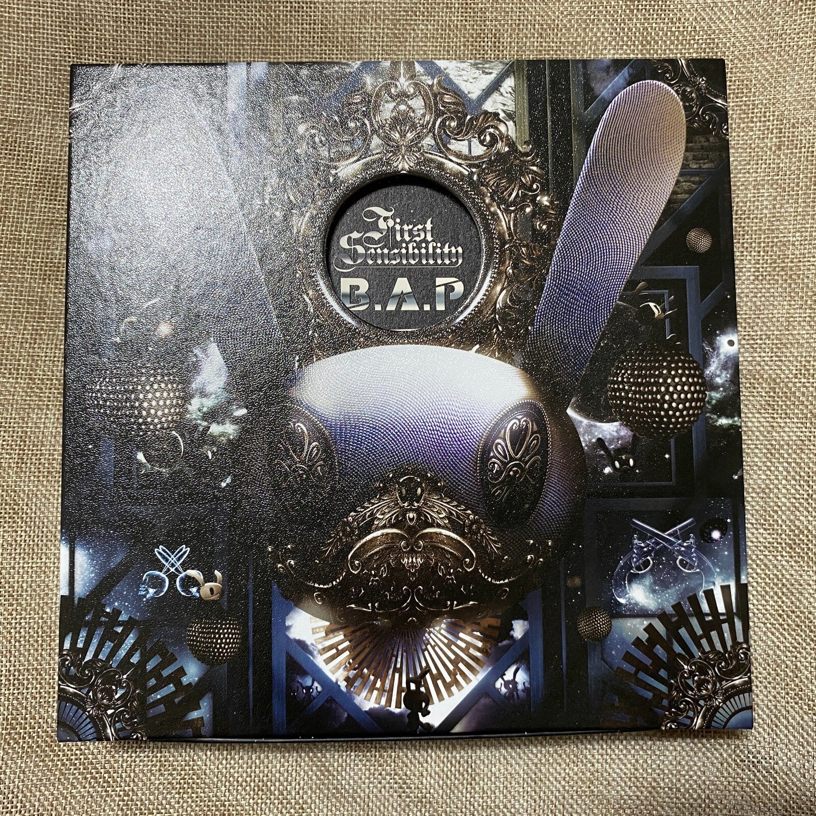 B.A.P [First Sensibility] Signed Album / All Member Autographed + Photocard /+G