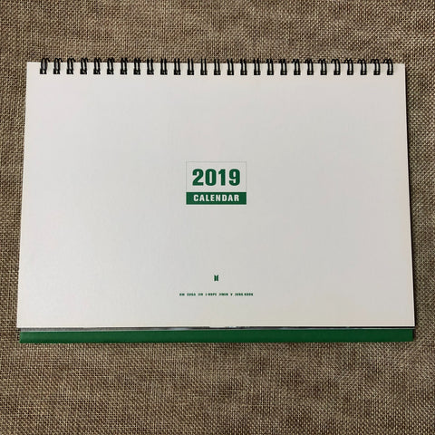 BTS [ 2019 Season's Greetings ] Official Desk Calendar / New, Rare / Gift