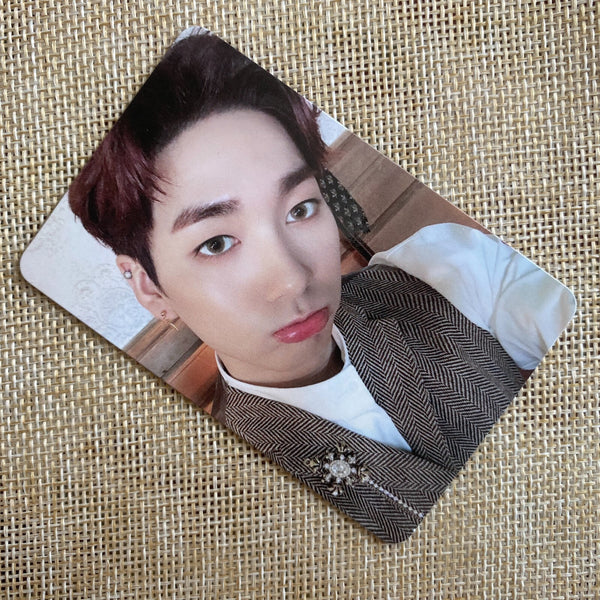 NU'EST ARON #5 [ Happily Ever After ] Official Photocard / New, Rare / Gift
