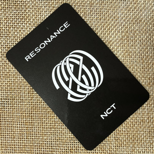 NCT 2020 HENDERY [Resonance Pt.2] Official Photocard, Yizhiyu Fansign / Gift