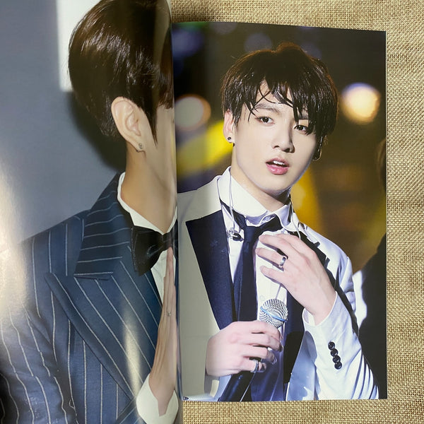 BTS JUNGKOOK [ Mid Summer Night Exhibition Photobook ] 46 pg, 19x27 cm / New /+G