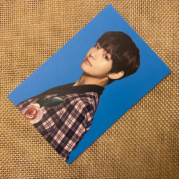 BTS V 3/8 [The Wings Tour Final Concert] Official Mini Photocard / New, Rare /+G