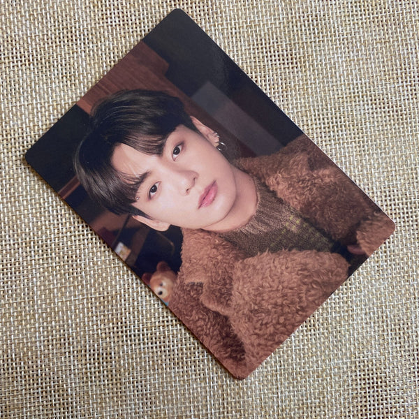 BTS JUNGKOOK #1 [2021 Holiday Collection Little Wishes] Official Photocard /+G